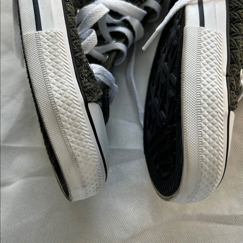 Women’s size 11 Converse Chuck Taylor All Star High 'Herringbone - Utility' - Picture 11 of 14